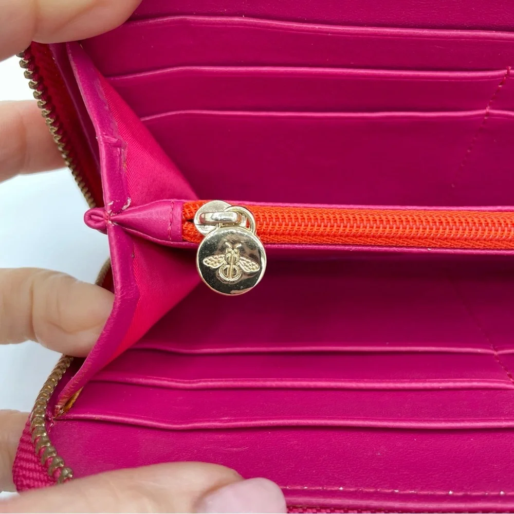 Bosom Buddy Sand Dollar Clutch Wallet OS